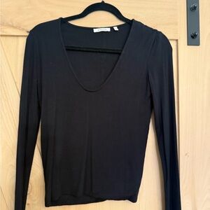 Babaton - Black Long Sleeve Scoop Neck Top - small